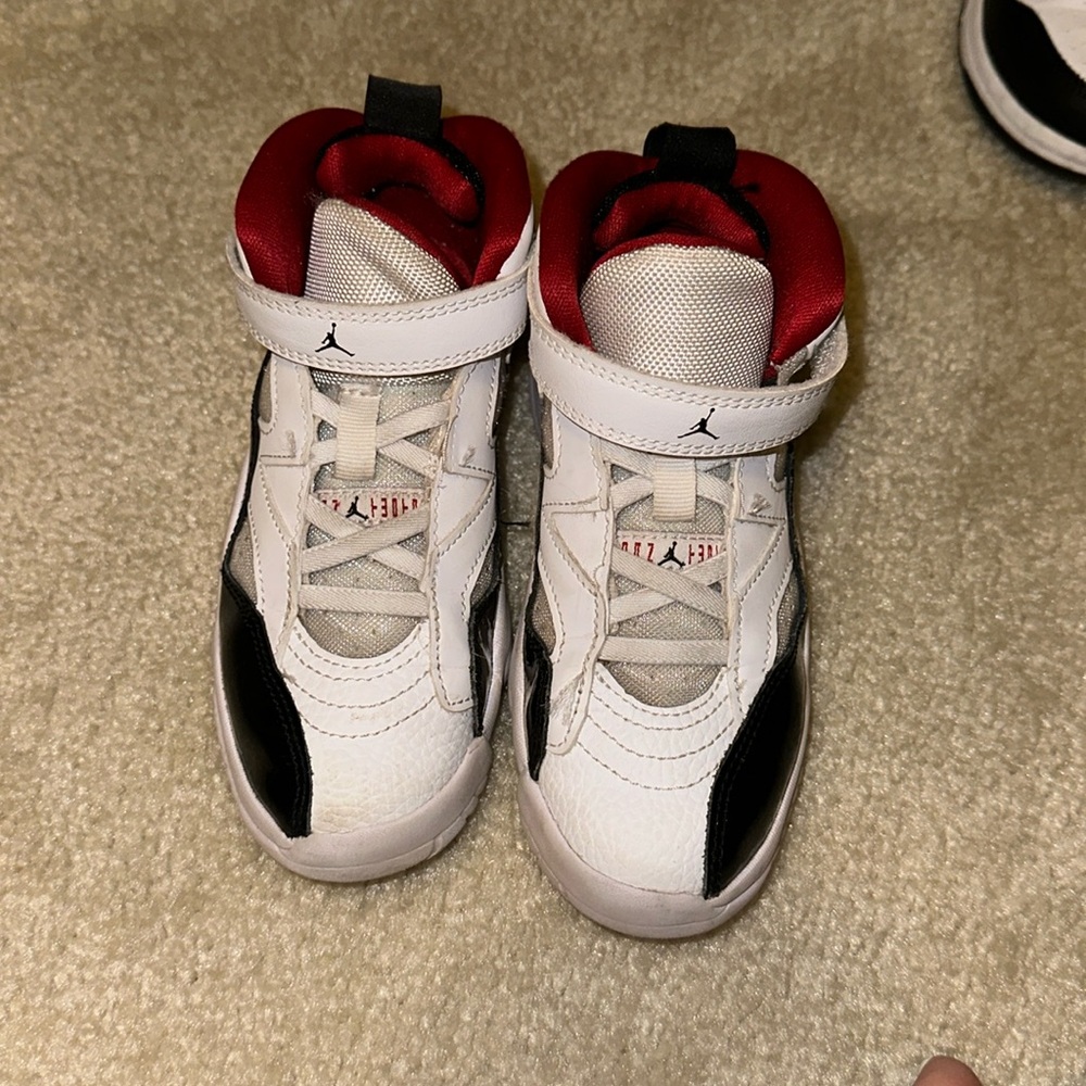 Kids Nike Jordan size 12